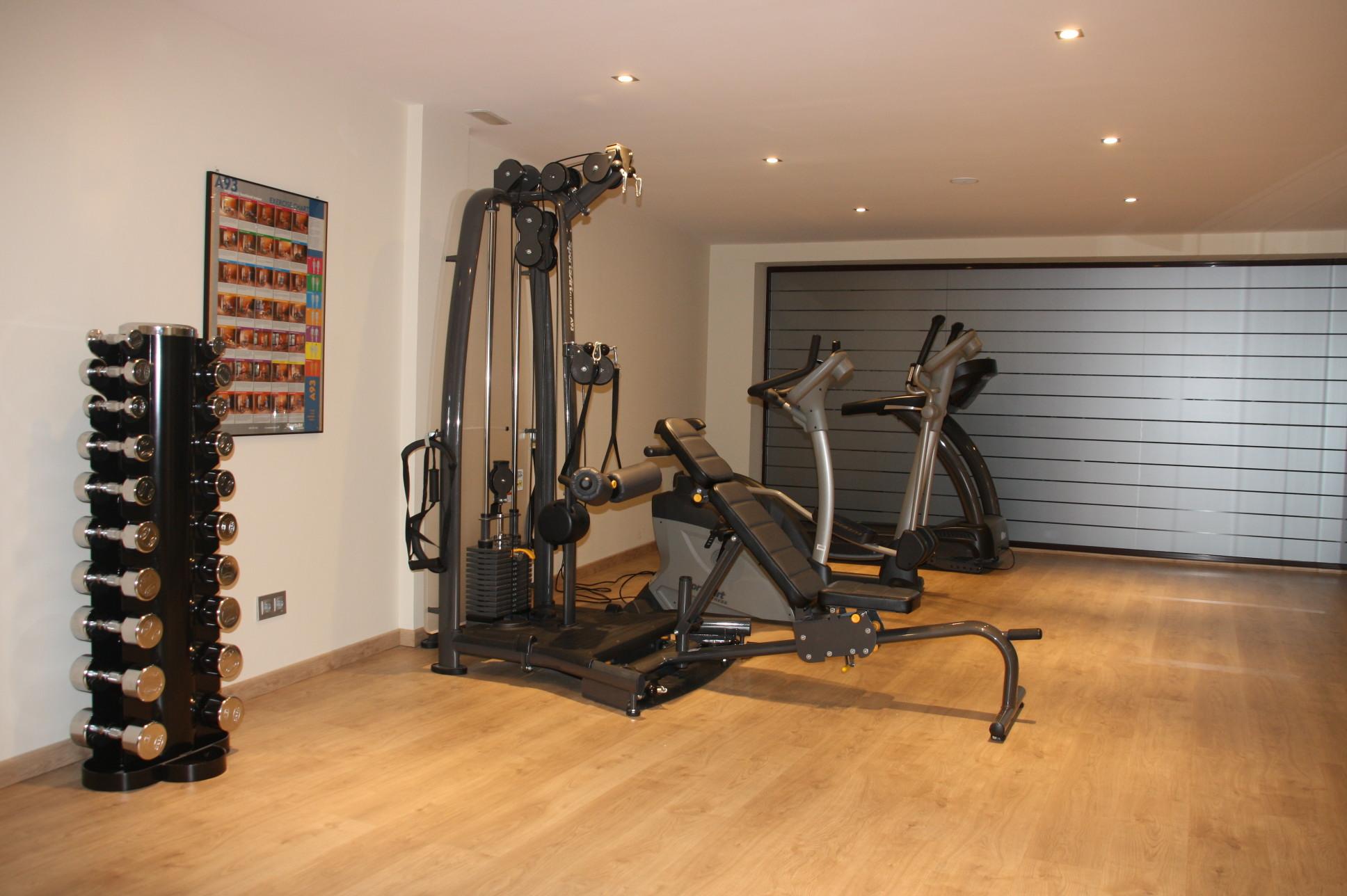 Apartamentos Real Lleida Luaran gambar