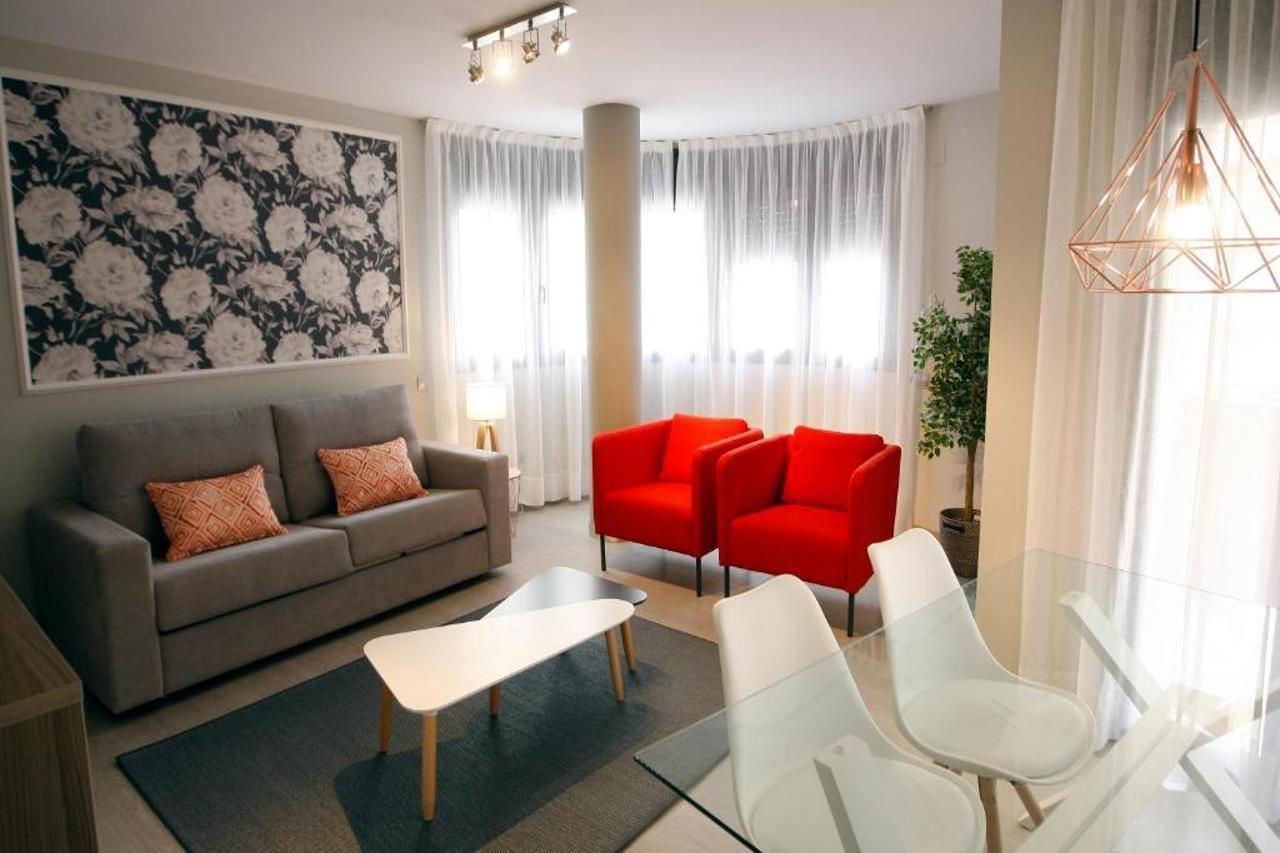 Apartamentos Real Lleida Luaran gambar