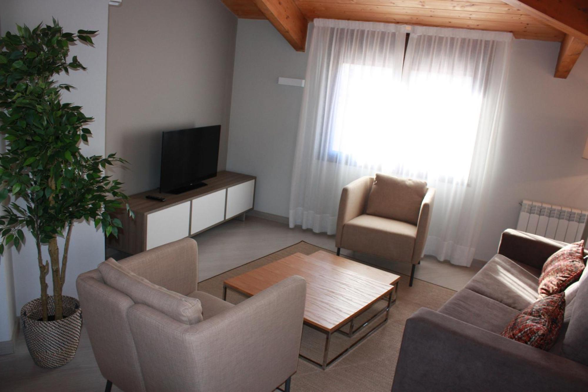 Apartamentos Real Lleida Bilik gambar