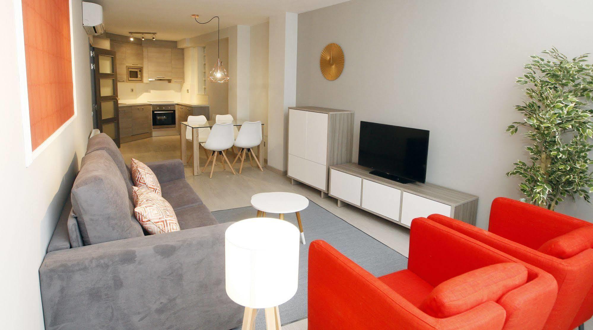 Apartamentos Real Lleida Luaran gambar