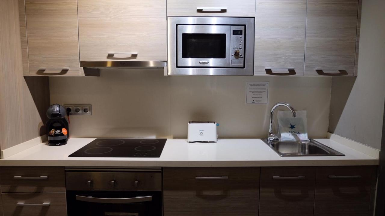 Apartamentos Real Lleida Luaran gambar